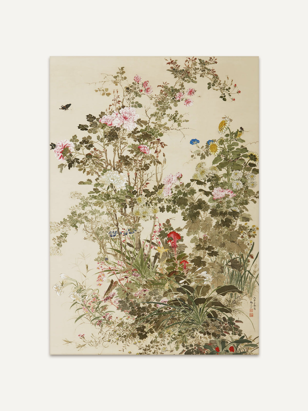 Botanischer Kunstdruck mit zarten Blüten und üppigem Grün auf hellem Grund. Das Vintage Wandbild zeigt feine Details im klassischen Chinoiserie-Stil. #Rahmen_Ohne Rahmen