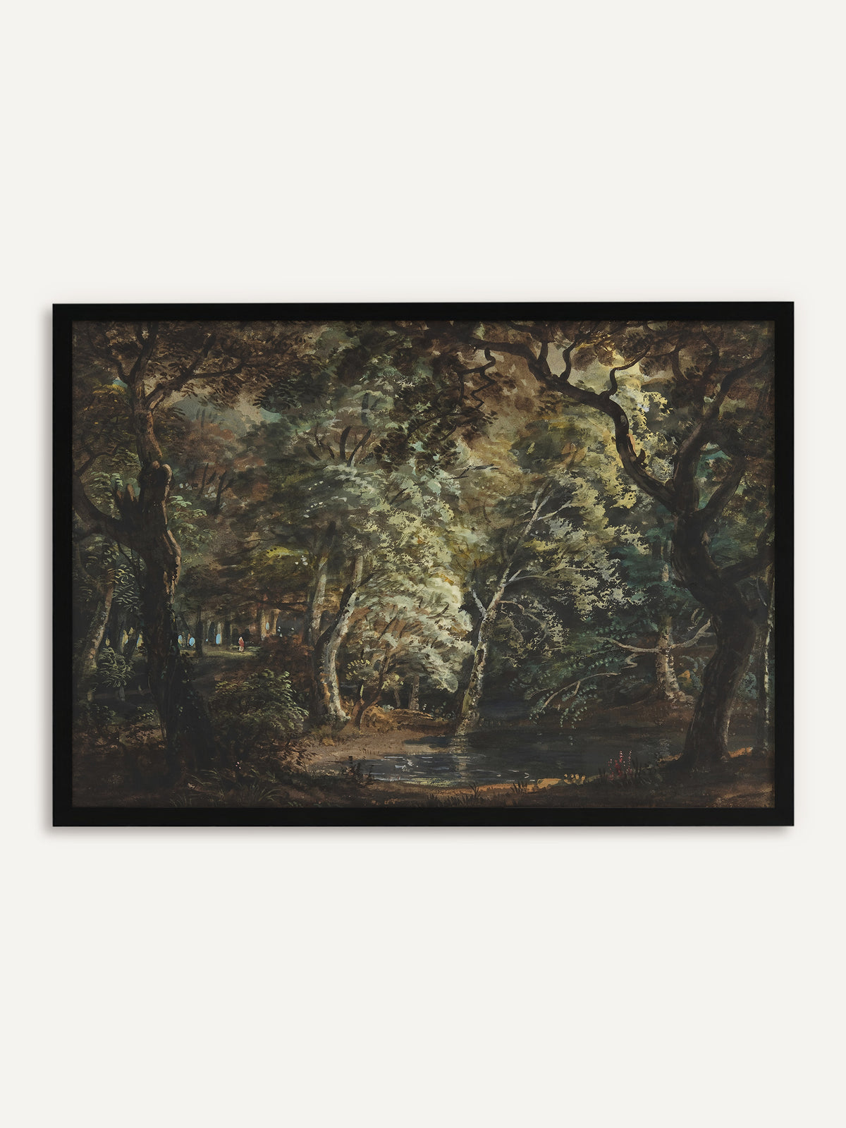 Gerahmtes Poster, das einen dichten Wald mit knorrigen Eichen und hellen Birken zeigt, zwischen denen Licht auf einen stillen Teich fällt. Mit schwarzem Rahmen wird die Dark-Academia-Szene klar und elegant. #Rahmen_Schwarz