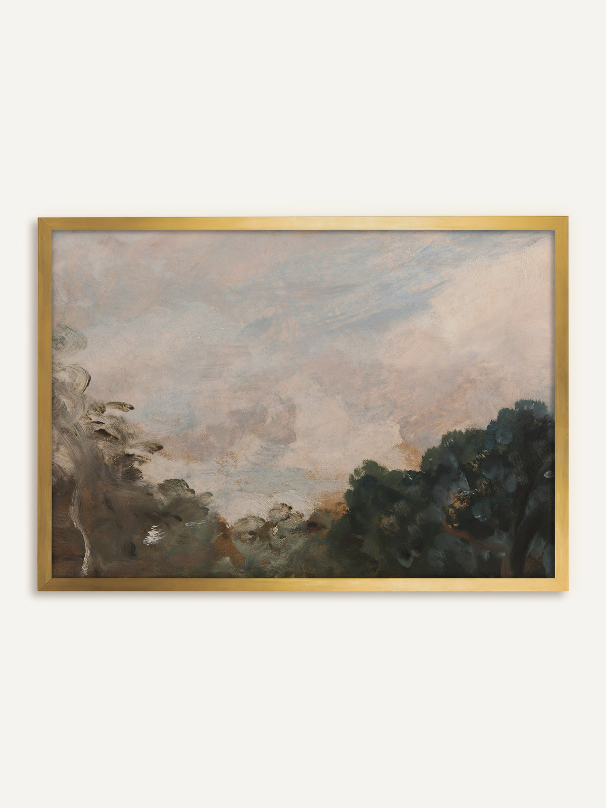 Wandbild, das einen weiten Himmel mit rosa und hellblauen Wolken über dunkelgrünen Baumkronen zeigt, links ein heller Baum, der sich im Wind biegt. Im goldenen Rahmen leuchten die warmen Töne im Himmel, und das Bild wirkt wie ein antikes Gemälde. #Rahmen_Gold