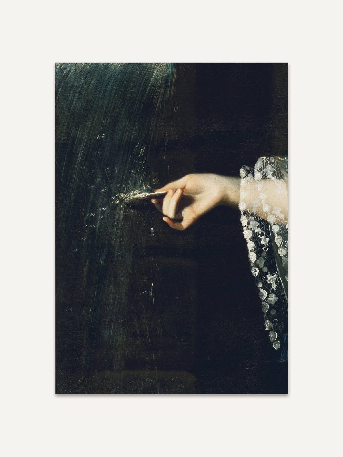 Dark Academia Kunstdruck mit einer eleganten Hand, die eine Muschel unter Wasser hält, in dunklen, stimmungsvollen Farbtönen. #Rahmen_Ohne Rahmen
