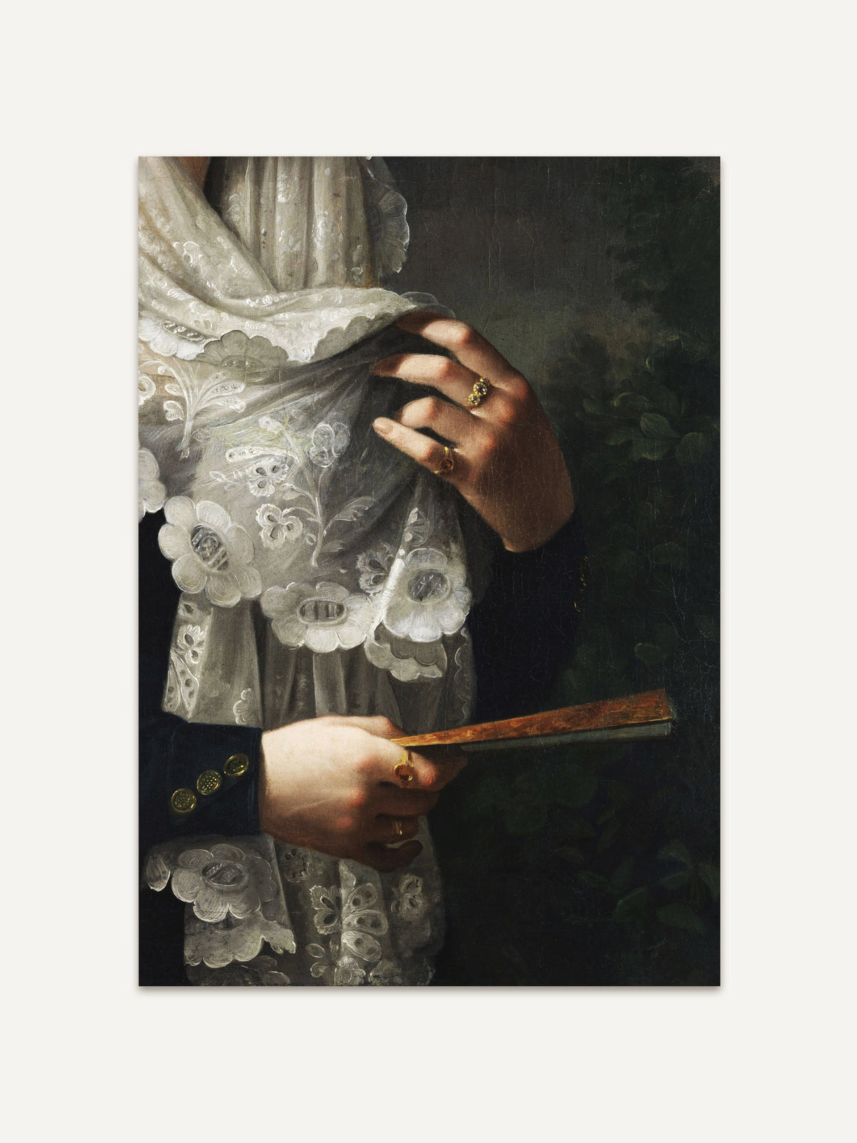 Viktorianischer Kunstdruck, zeigt die Hände einer Frau in filigraner Spitze, mit goldene Ringe in barocker Eleganz. #Rahmen_Ohne Rahmen