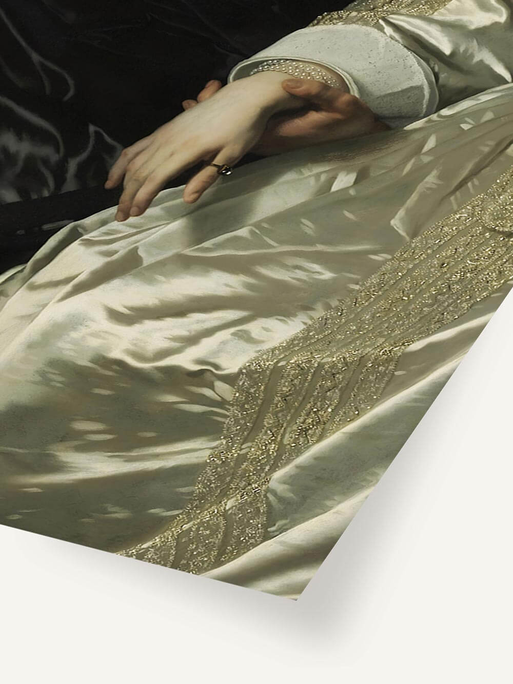 Nahaufnahme des Kunstdrucks mit feiner Hand, Perlenmanschette und elfenbeinfarbenem Satinkleid. Die malerische Textur und das Licht betonen barocke Opulenz.