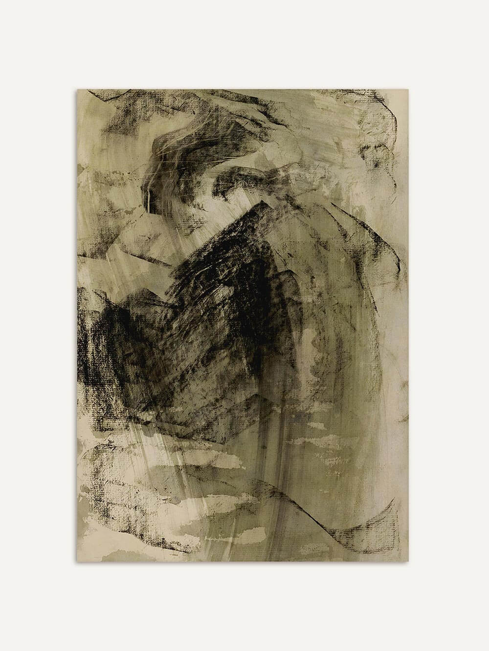 Abstrakter Wabi-Sabi Kunstdruck auf strukturiertem Papier mit dunklen Pinselschichten in erdigen Grün- und Schwarznuancen. Der Druck erinnert an japanische Tuschmalerei.