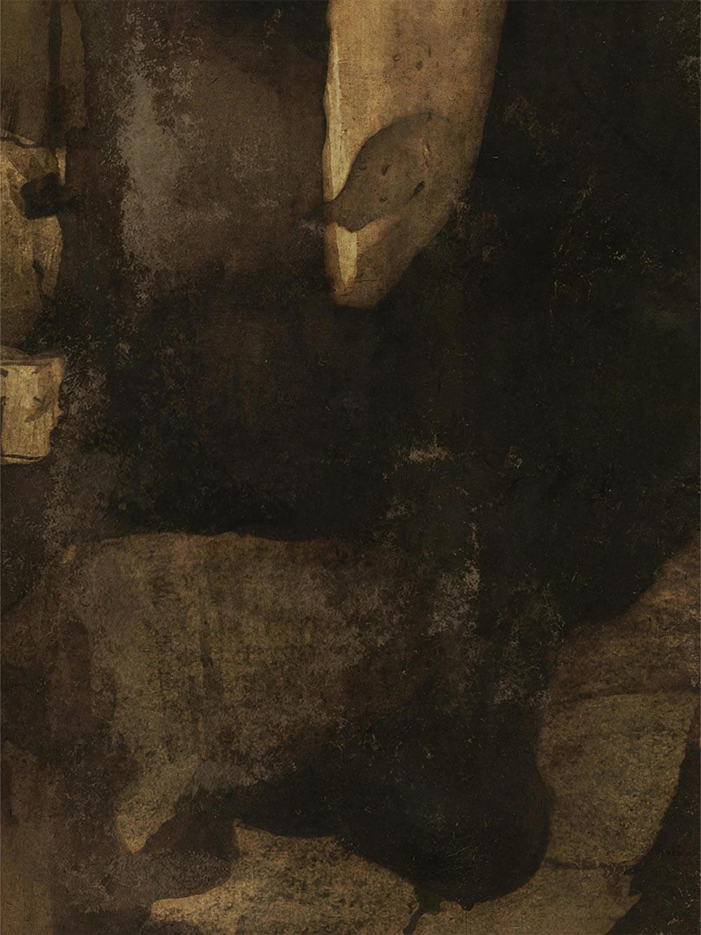 Abstrakte Komposition in dunklen Braun- und Schwarztönen mit rauer, gealterter Textur und fragmentierten Formen, die eine erdige Tiefe erzeugen. Der Kunstdruck wirkt ruhig und organisch und eignet sich als Wabi-Sabi Wandbild für reduzierte, atmosphärische Räume.