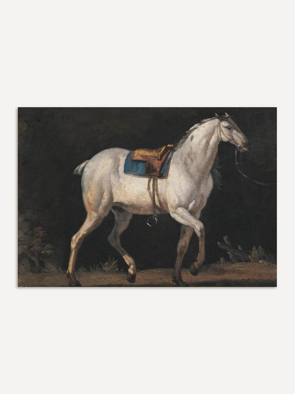 Antikes Pferdegemälde mit hellem Pferd in ruhiger Bewegung vor tiefdunklem Hintergrund, fein ausgearbeitete Pinselstruktur und klassische Lichtführung. Der hochwertige Kunstdruck wirkt ausdrucksstark und eignet sich als stilvolles Wandbild mit historischer Anmutung.