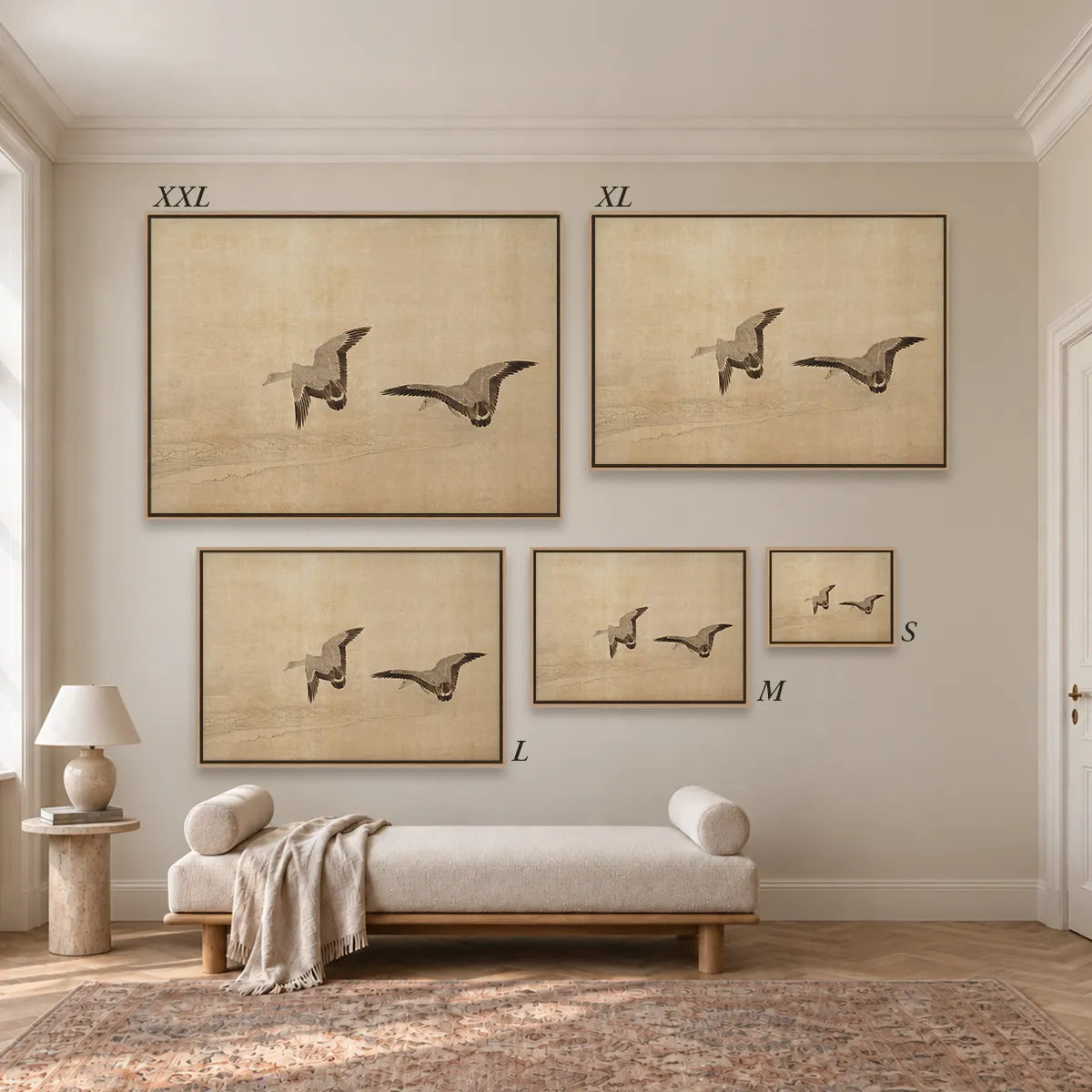 Größenübersicht der fünf Leinwandformate S bis XXL im Raum, von 34 × 44 cm bis 105 × 143 cm.
