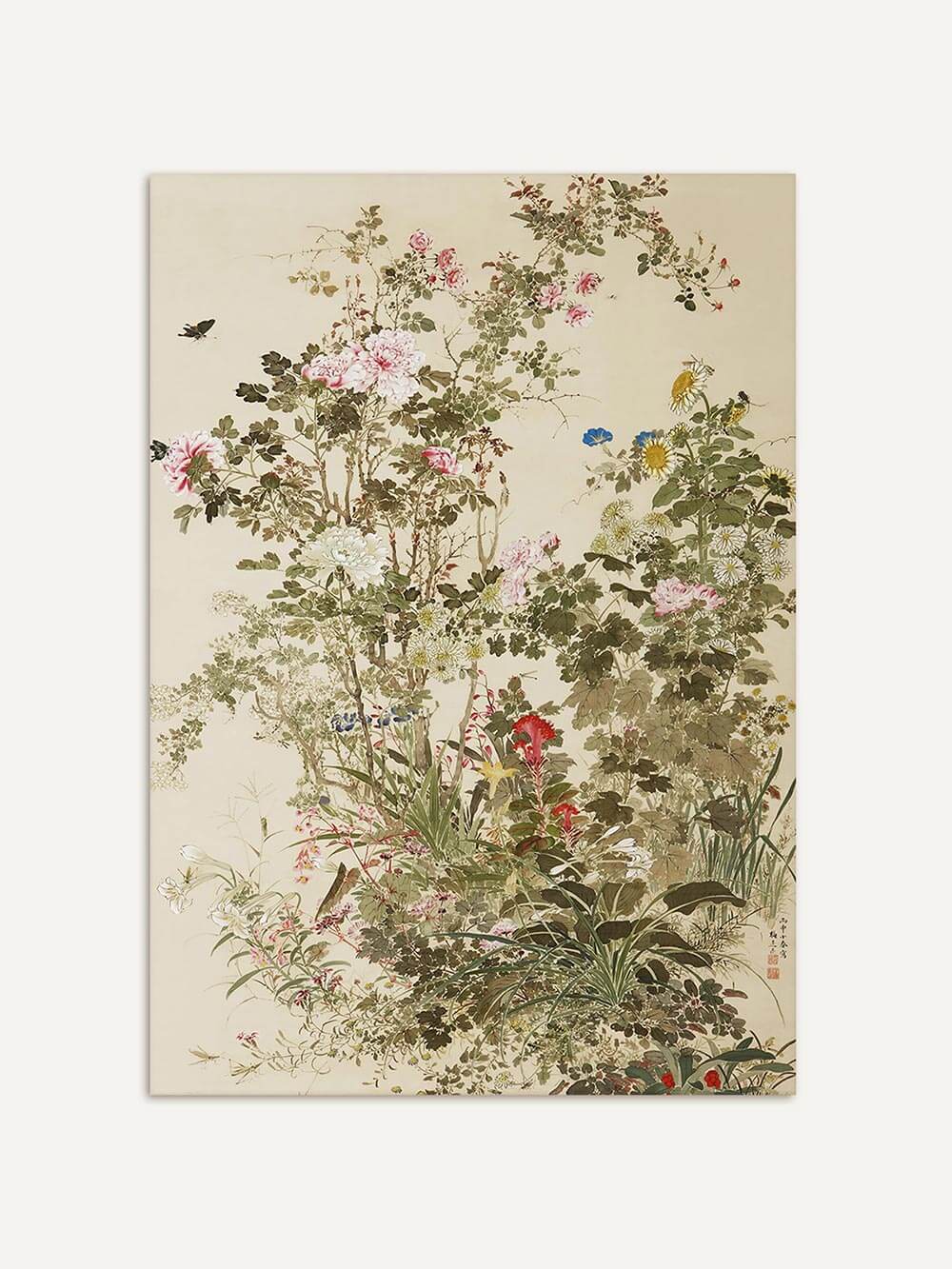 Botanischer Kunstdruck mit zarten Blüten und üppigem Grün auf hellem Grund. Das Vintage Wandbild zeigt feine Details im klassischen Chinoiserie-Stil.