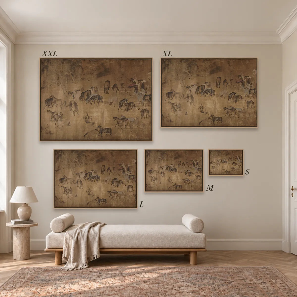 Größenübersicht der fünf Leinwandformate S bis XXL im Raum, von 34 × 44 cm bis 105 × 143 cm.