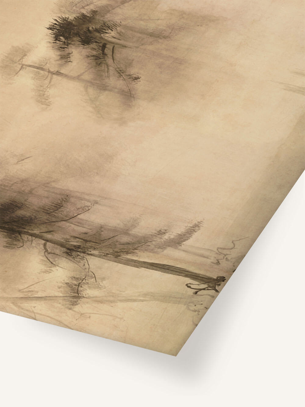 Nahaufnahme eines Posters mit weichen, skizzenhaften Linien, die neblige Kiefern und einen stillen Wald zeigen. Die subtilen Verläufe und die zarten Details betonen die meditative und minimalistische Ästhetik des Kunstwerks.