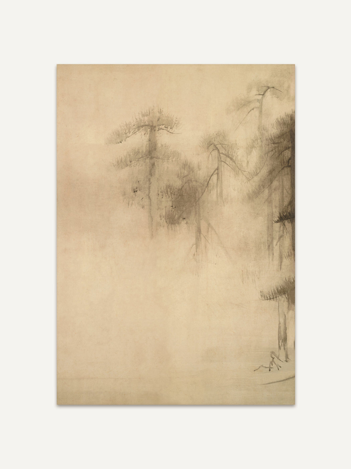 Ein minimalistischer Kunstdruck zeigt eine sanfte, fast neblige Darstellung von Kiefern in einem dezenten Wabi-Sabi-Stil. Die weichen, verblassten Linien der Bäume strahlen Ruhe und Gelassenheit aus, passend für eine minimalistische und naturverbundene Einrichtung. #Rahmen_Ohne Rahmen