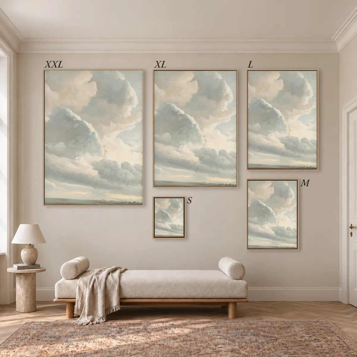 Größenübersicht der fünf Leinwandformate S bis XXL im Raum, von 34 × 44 cm bis 105 × 143 cm.