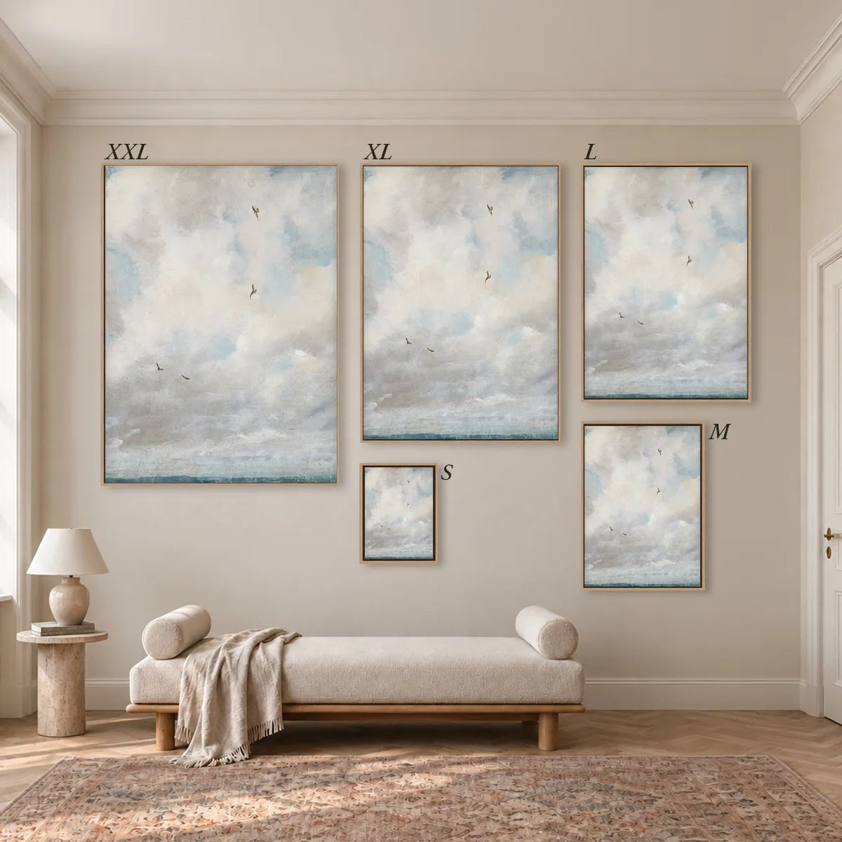 Größenübersicht der fünf Leinwandformate S bis XXL im Raum, von 34 × 44 cm bis 105 × 143 cm.