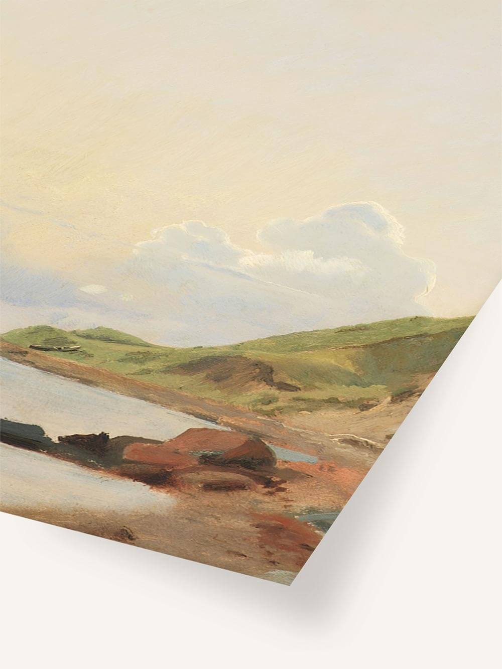 Nahaufnahme eines klassischen Küstenlandschaft-Gemäldes mit sanften Pastelltönen, goldenem Licht und lebendigen Grüntönen – detailreicher Kunstdruck für natürliche Wandgestaltung.