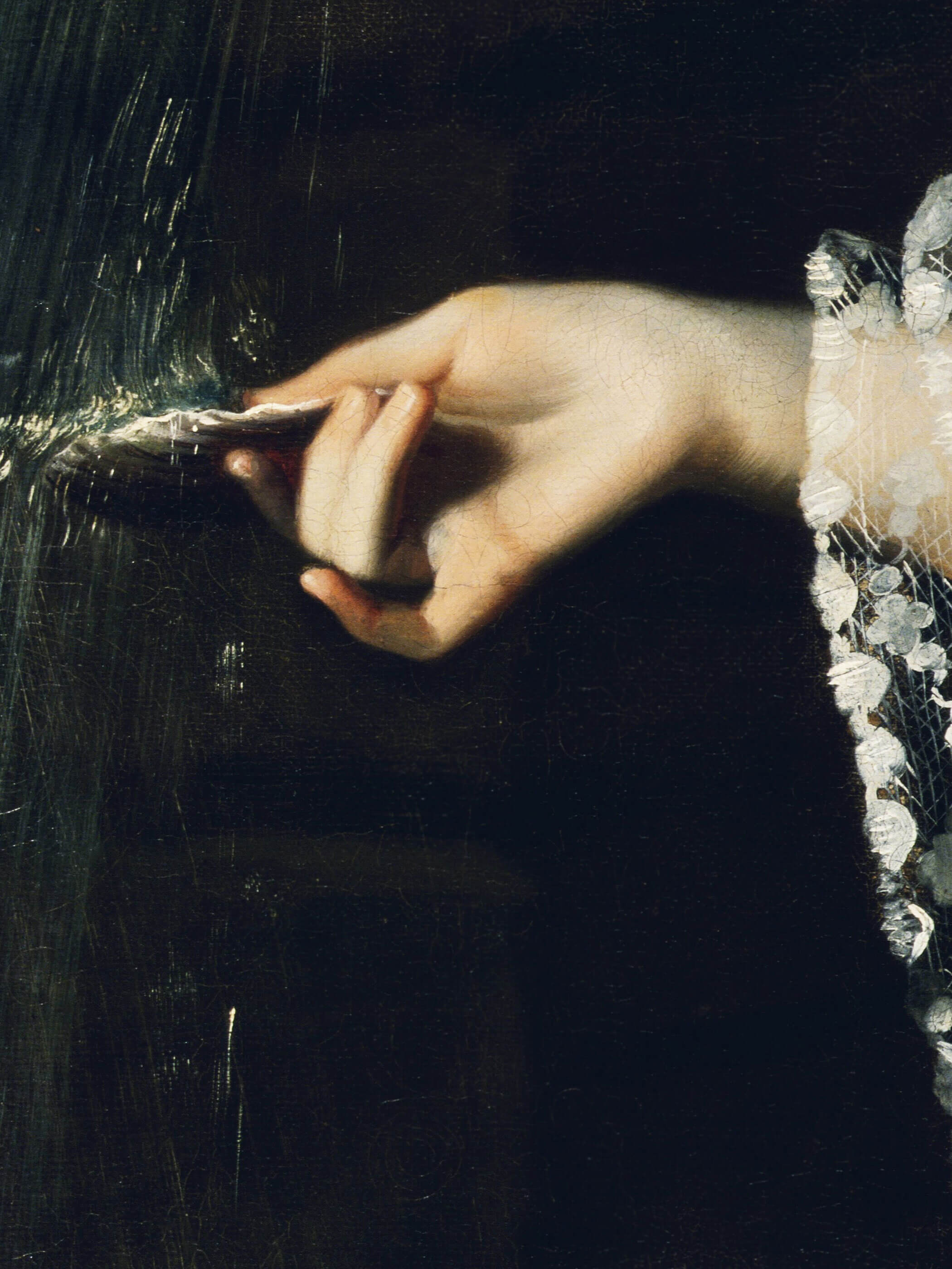 Detailaufnahme des Kunstdrucks 'Graceful Hand', zeigt eine feine Hand mit Muschel in Vintage-Stil und subtilen Details.