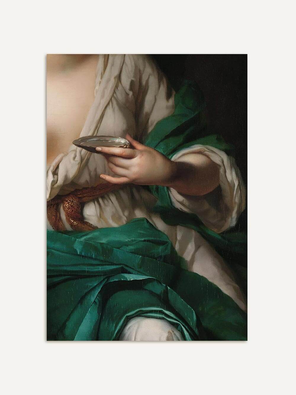 Barockes Porträt mit Fokus auf eine Hand, die eine Schale hält, in weißen und smaragdgrünen Stoffen. Der Kunstdruck zeigt feine Lichtreflexe und luxuriöse Texturen, ideal für klassische Wanddekoration.