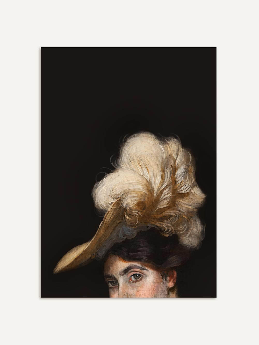 Kunstposter im viktorianischen Stil mit halb verdecktem Frauenporträt und voluminösem beigefarbenem Hut vor schwarzem Hintergrund. Ausdrucksstarke Wandkunst im klassischen Ölmalerei-Stil.