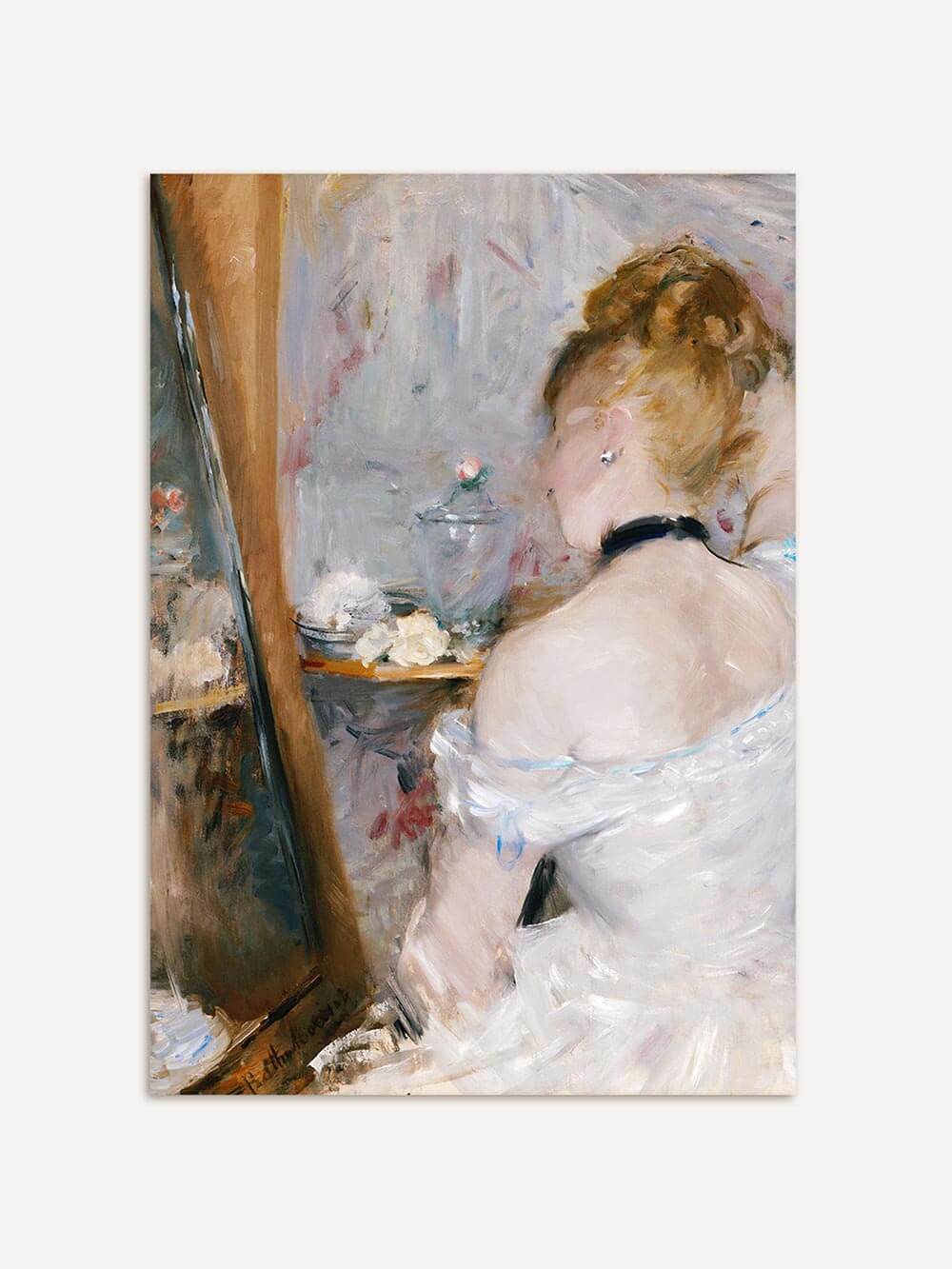 Impressionistisches Frauenporträt in zarten Pastelltönen zeigt eine Frau in weißem Kleid vor dem Spiegel. Sanfte Pinselstriche und weiche Lichtreflexe verleihen diesem Kunstdruck eine elegante, feminine Ausstrahlung.