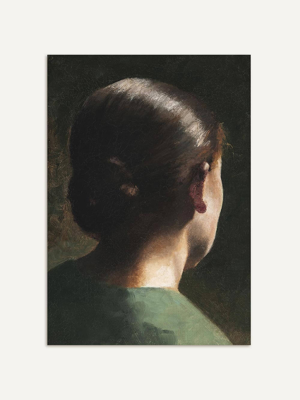 Rückansicht eines Frauenporträts in Ölmalerei mit dunklem Hintergrund und dezentem Lichteinfall auf Haut und Haar. Zeitloser Kunstdruck in dunklen Grüntönen, ideal für Dark Academia oder moody Interieur.