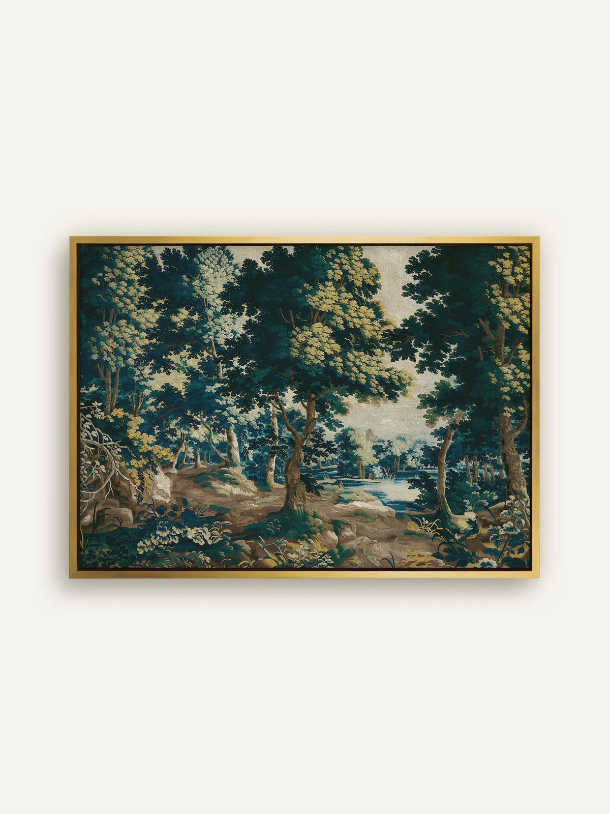 Leinwandbild nach einem flämischen Wandteppich: dichter Wald mit Laubbäumen in Petrol und Gelbgrün, Weg und kleiner See unter hellem Himmel, im goldenen Schattenfugenrahmen aus Holz #Rahmen_Gold